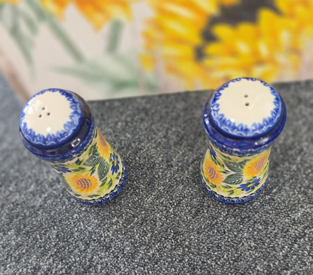 Lidia's Polish Pottery Floral Sunflower Salt and Pepper Shaker Set